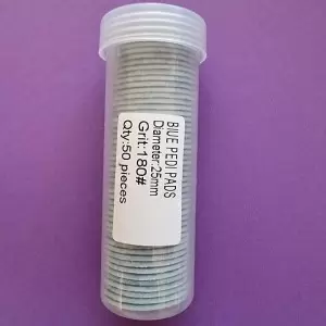 Keičiamos dildės ant minkšto pagrindo pedikiūro diskui Ø25mm 180grit (1vnt)