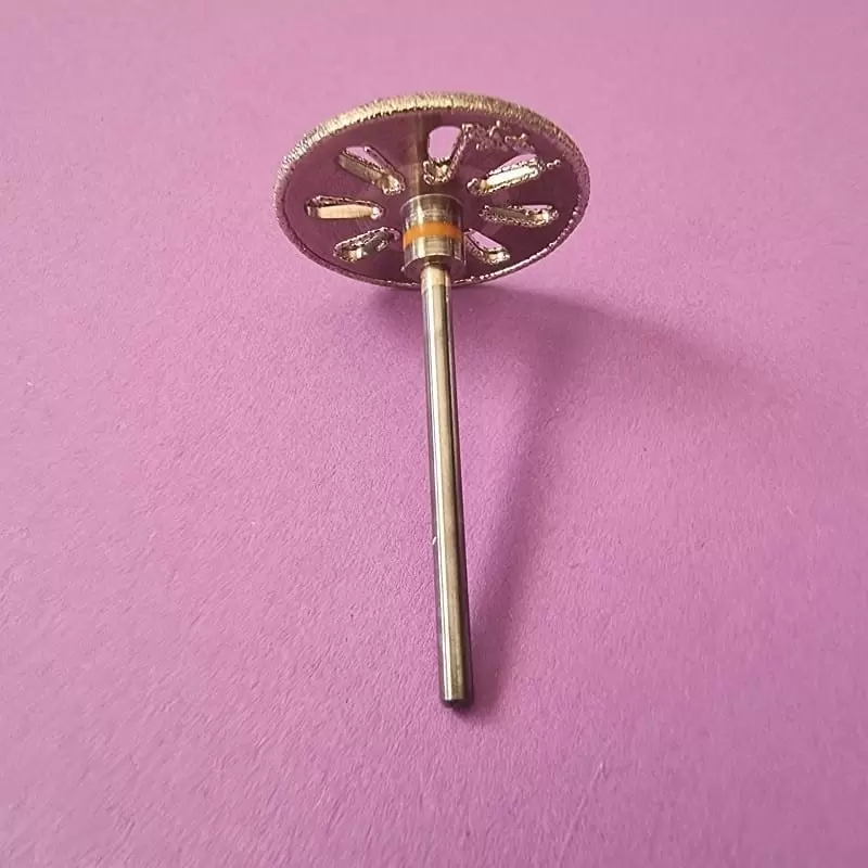 Диск для педикюра и маникюра "Water Drop (8Holes) Diamond 60" Ø 20mm Диск для педикюра и маникюра "Water Drop (8Holes) Diamond 60" Ø 20mm