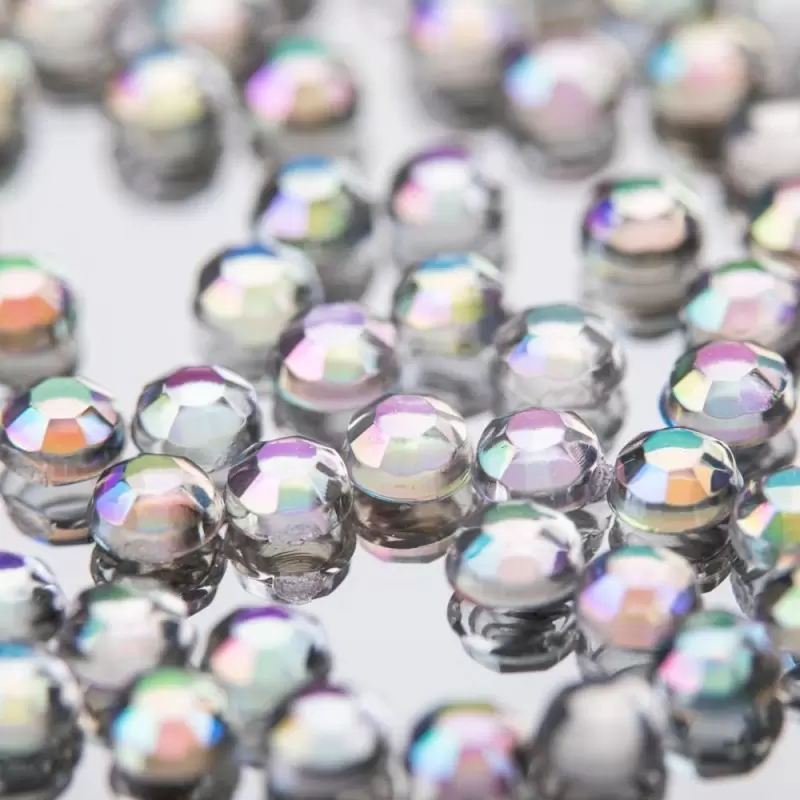 Nagų puošybos akmenukai imitacinio stiklo vaivorykštiniai 2 mm 100 vnt Nr. 1 Nagų puošybos akmenukai imitacinio stiklo vaivorykštiniai 2 mm 100 vnt Nr. 1