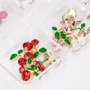 Шкатулка для украшений «Вишня» с цирконами, микс цветов, 30 предметов