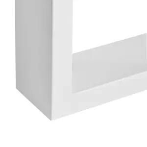 Baltos kosmetikos stalas 031