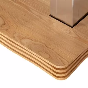Шезлонг Sillon Comfort SPA, кремовый с светло-коричневым основанием.